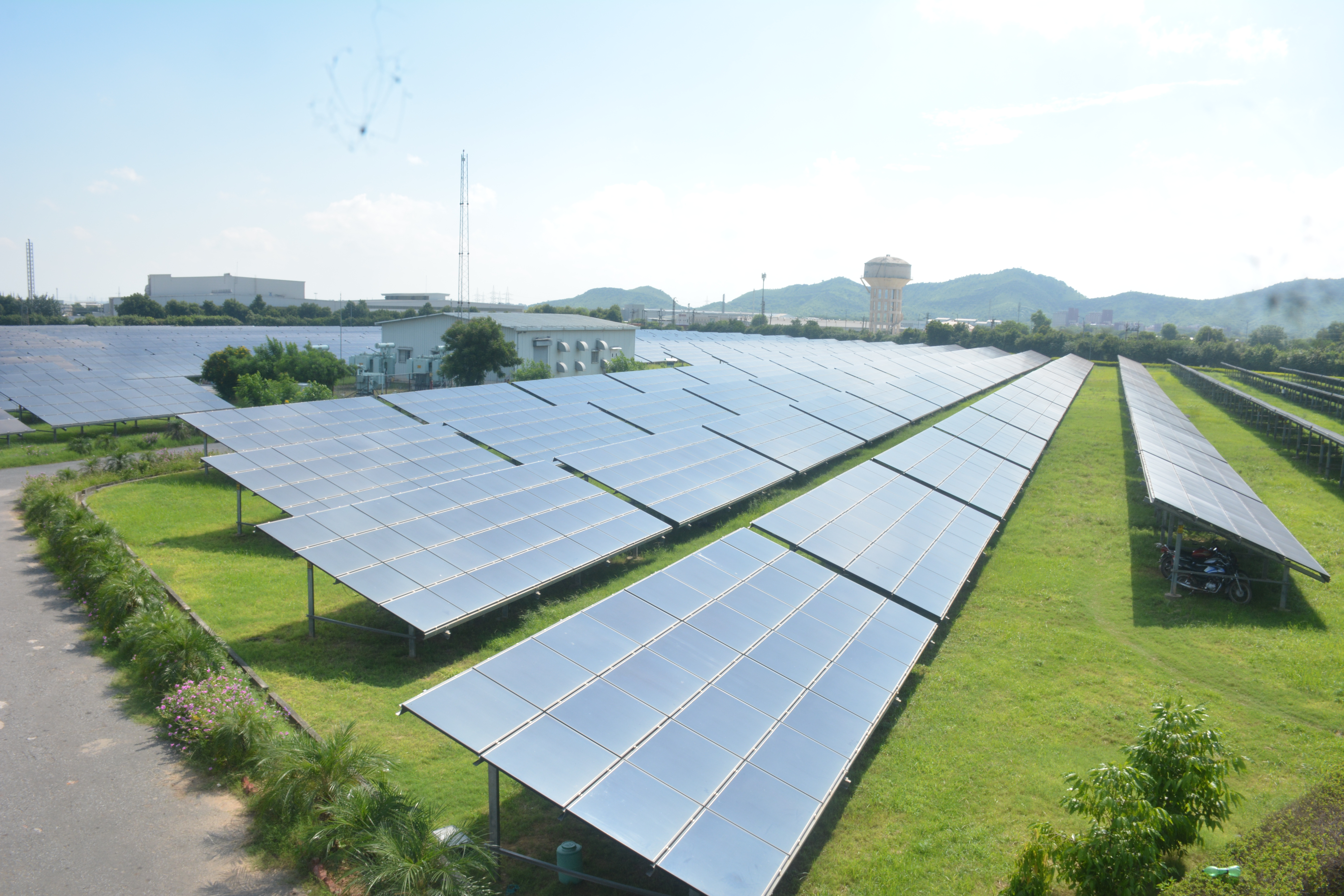 6 MW MODEL SOLAR PROJECT IN NEEMRANA, RAJASTHAN 2