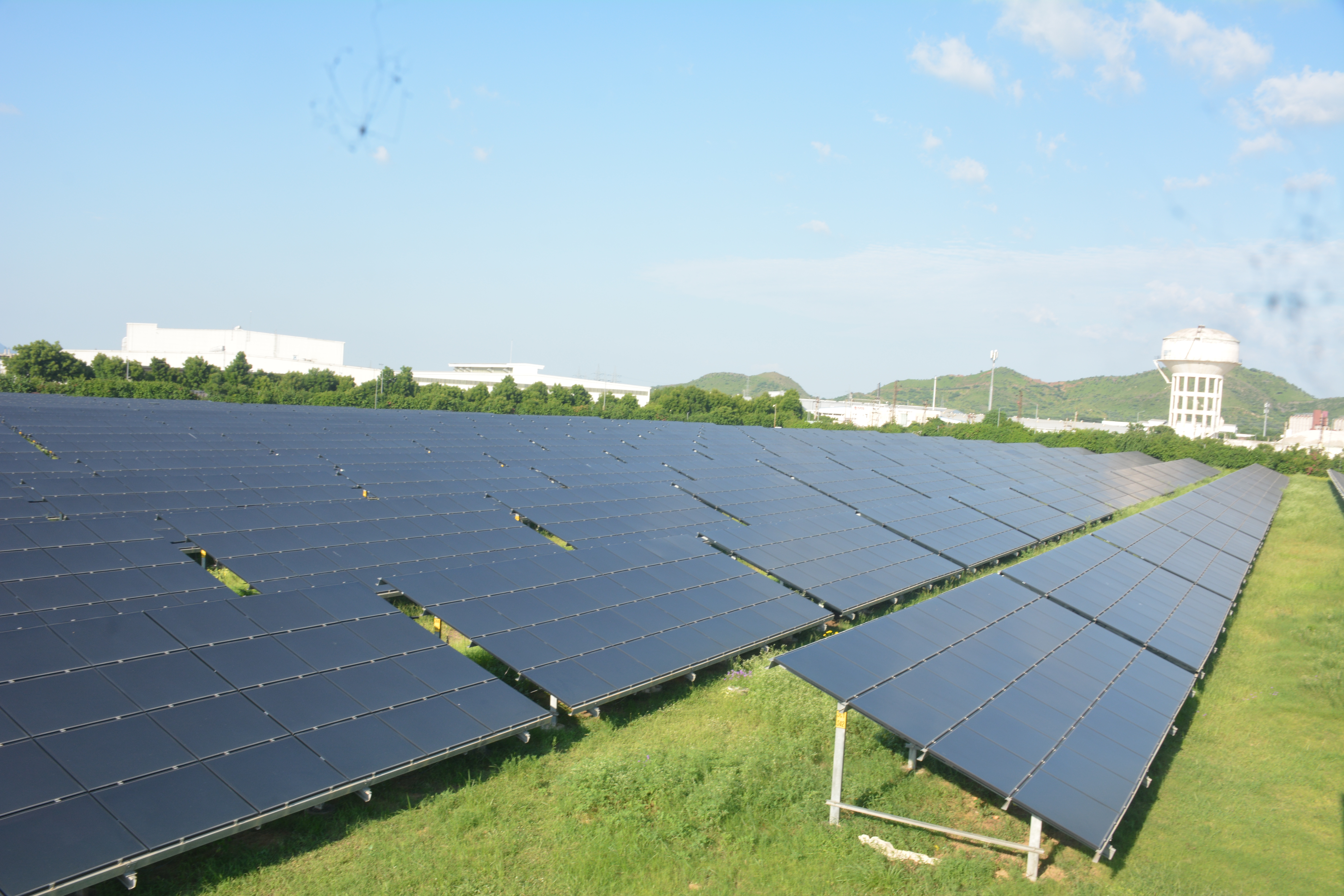6 MW MODEL SOLAR PROJECT IN NEEMRANA, RAJASTHAN 3